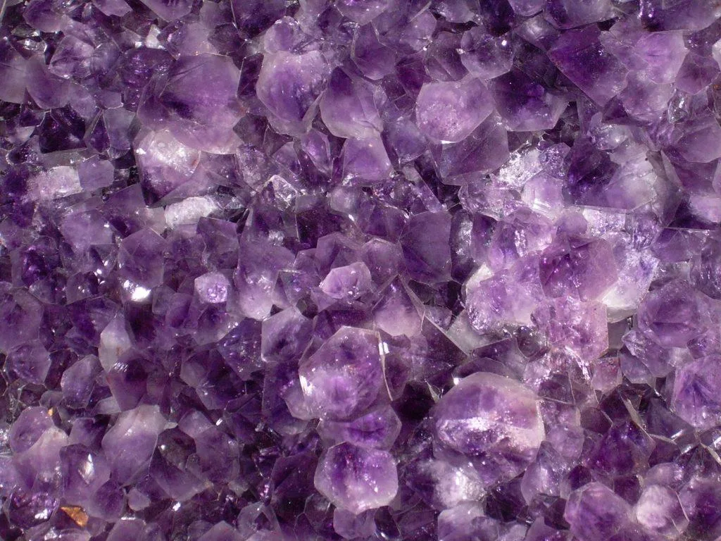 gema amatista - armonia feng shui
