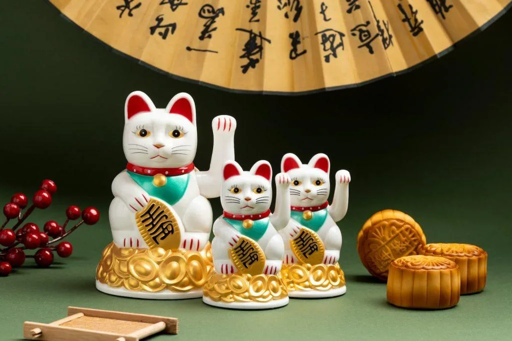 gatos maneki neko para la buena fortuna - armonia feng shui